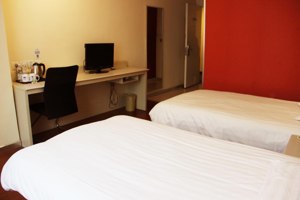 Hanting Hotel Ji'Nan Jiefang Road 2Nd Jinan Chambre photo